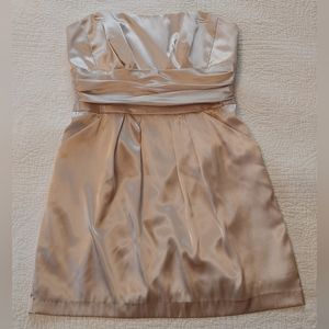 David's Bridal Women's strapless cocktail dress size:14  color: champagne
